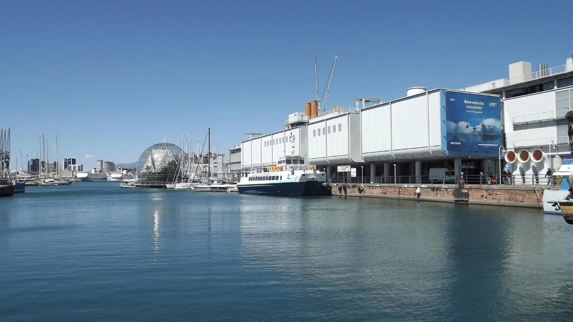 River House By Holiday World Genoa 0*,  Italy